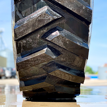 Recapped Tire 03